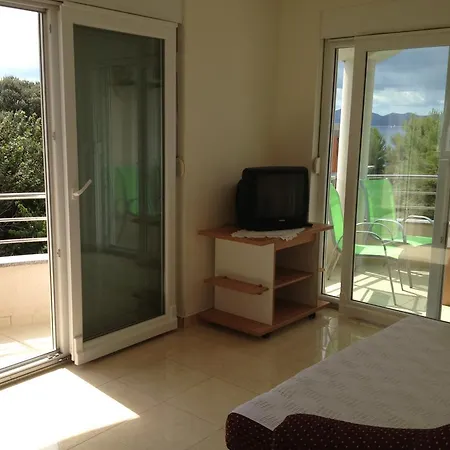 Zarium Apartment Kozino