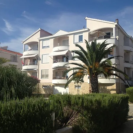Zarium Apartment Kozino